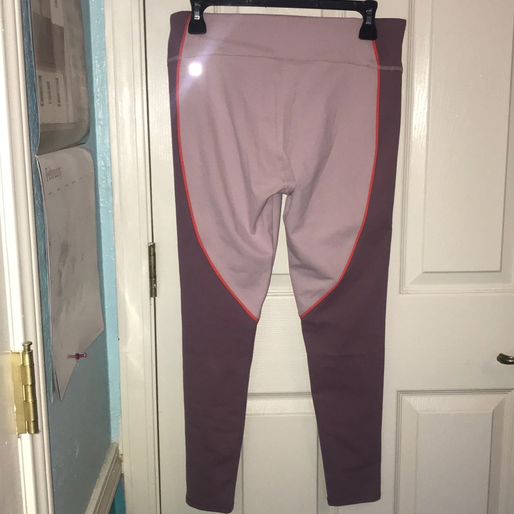 NEW LEGGINGS!! - Picture 4 of 4